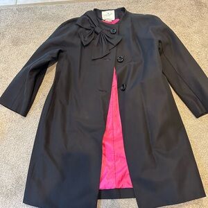 Kate Spade trench coat with bow detail. Size medium.